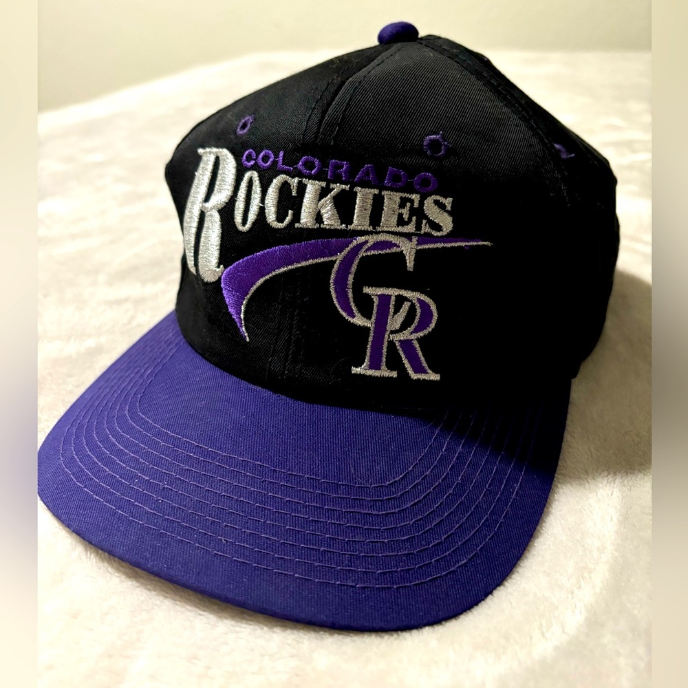 Colorado Rockies Vintage 90s Drew Pearson
SnapBack Hat